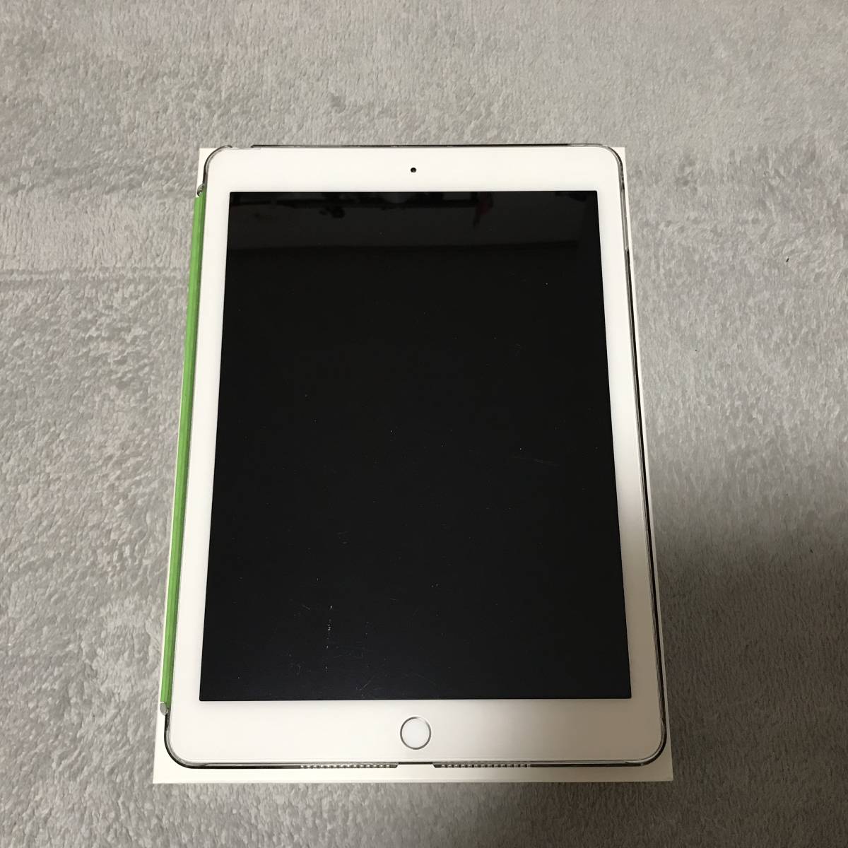 Apple iPad Air 2 シルバー 64GB docomoセルラー Apple 64GB iPad Air