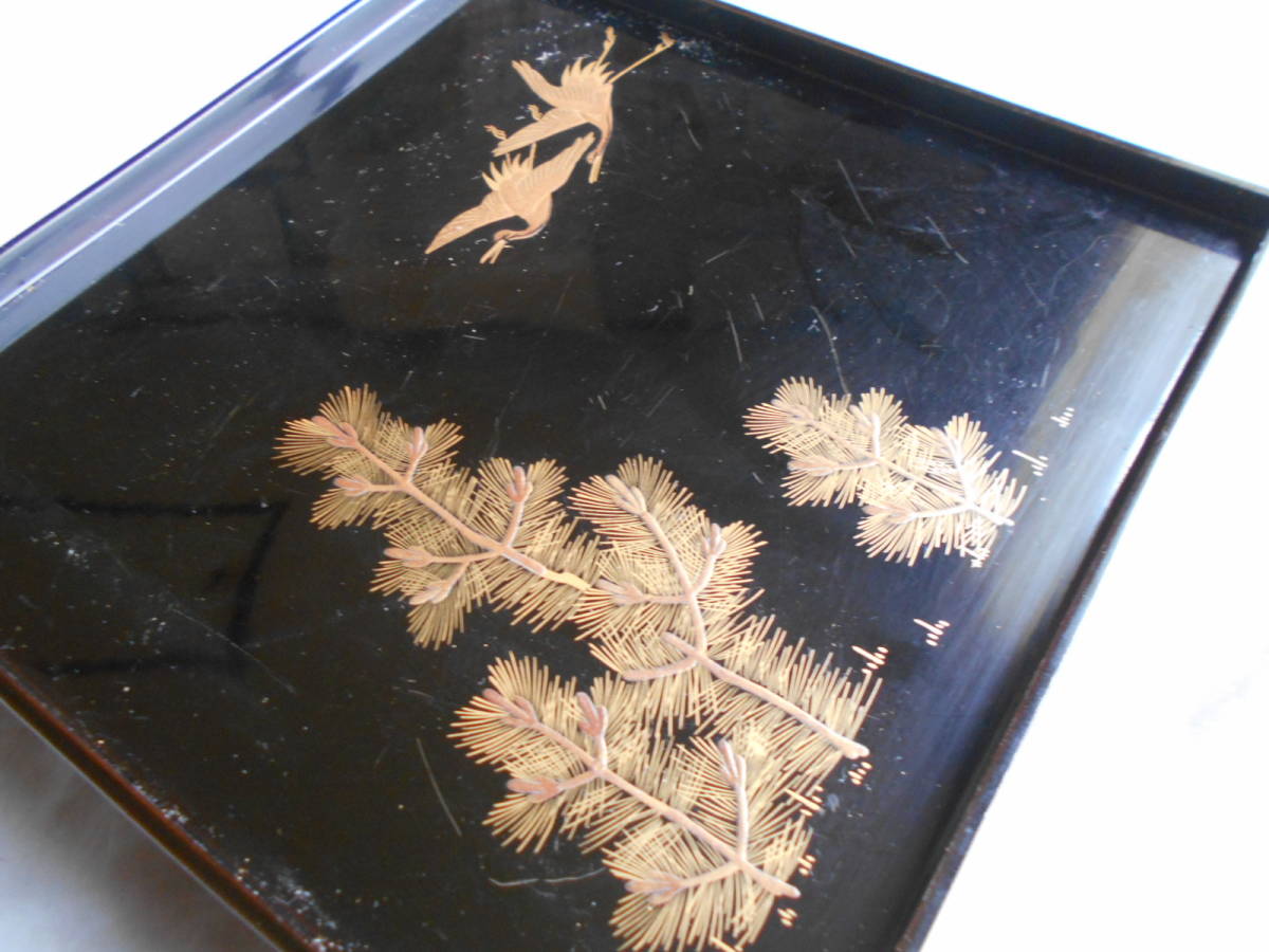 美品、「吸い物膳」、「四方角膳」、「黒漆塗」、「若松・丹頂鶴二羽…金蒔ゑ」、「唐木」、「十客」、「共箱」bm436 黒漆塗若竹蒔絵吸い物膳（20客） 文化遺産オンライン - 漆塗 磨蒔絵 膳の通販