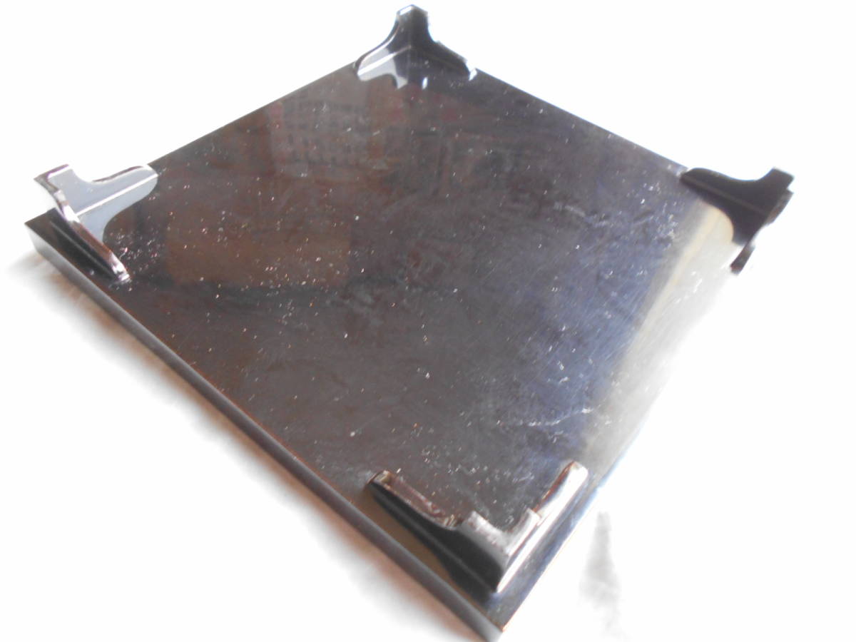 美品、「吸い物膳」、「四方角膳」、「黒漆塗」、「若松・丹頂鶴二羽…金蒔ゑ」、「唐木」、「十客」、「共箱」bm436 黒漆塗若竹蒔絵吸い物膳（20客） 文化遺産オンライン - 漆塗 磨蒔絵 膳の通販