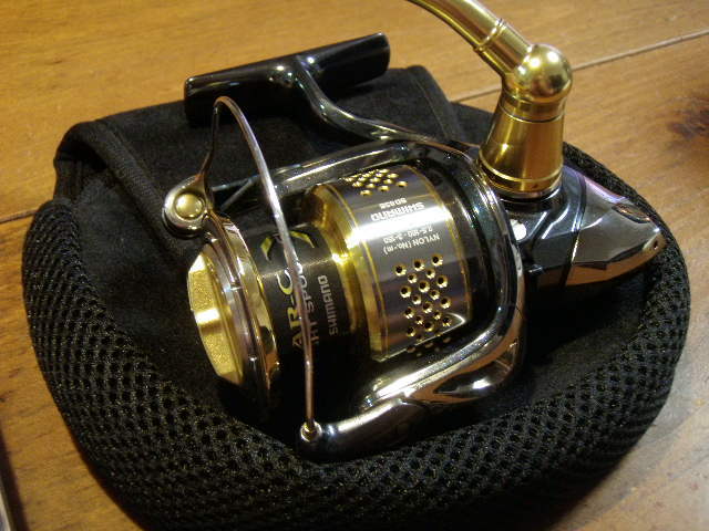 SHIMANO⁄シマノ 10ステラ2500HGS シングルハンドル SD83E026