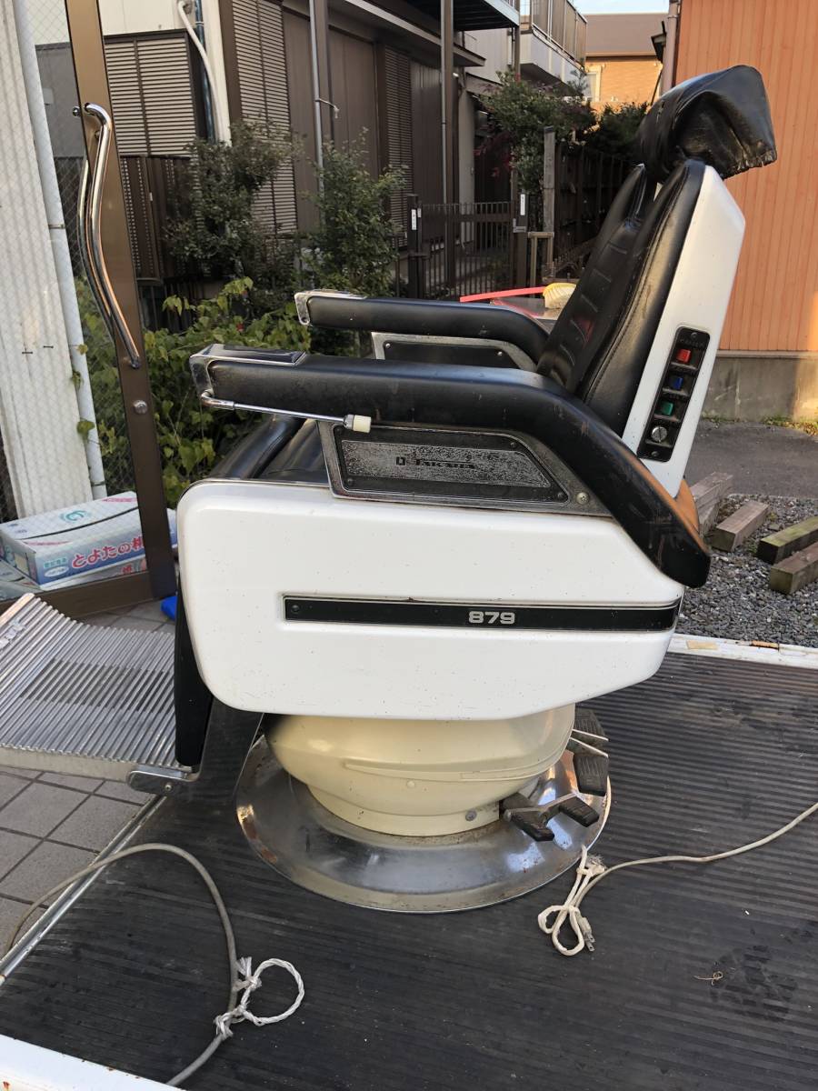 タカラベルモント | 理容椅子 バーバーチェア 879プロスタッフ