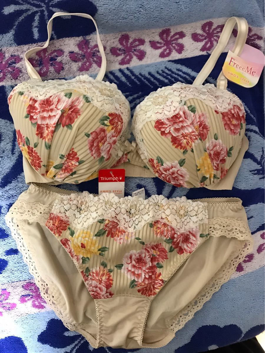 トリンプ Triumph アモスタイル フリーミーブラ ショーツセットd70 M Freeeme 70 売買されたオークション情報 Yahooの商品情報をアーカイブ公開 オークファン Aucfan Com
