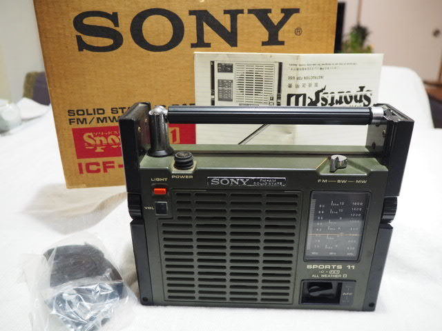 SONY スポ－ツラジオ ICF-111 ジャンク 動作品]SONY ICF-111