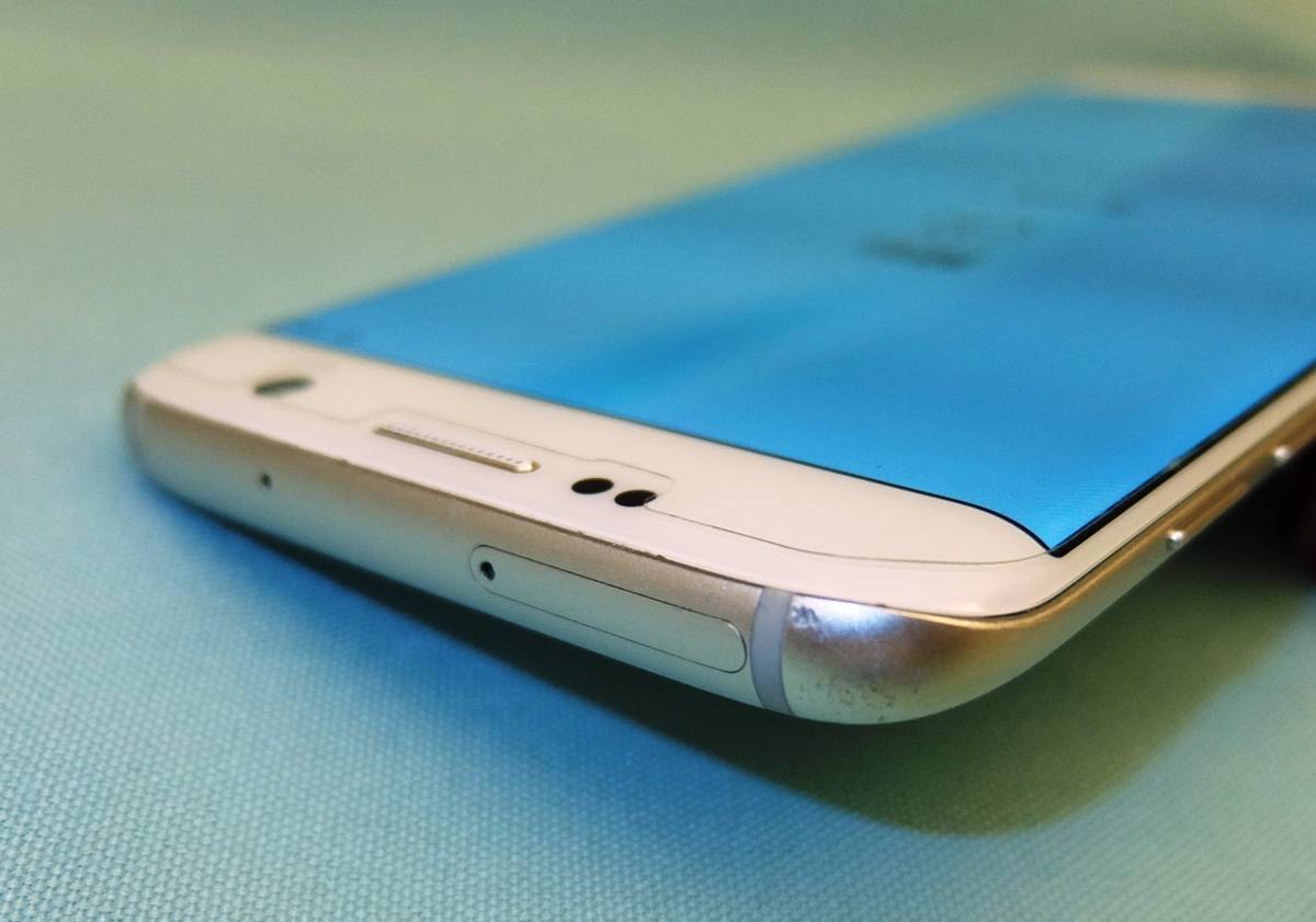 docomo GALAXY S7 edge SC-02H ホワイト ネットワーク利用制限判定○　イヤホン・元箱付き 美品_7