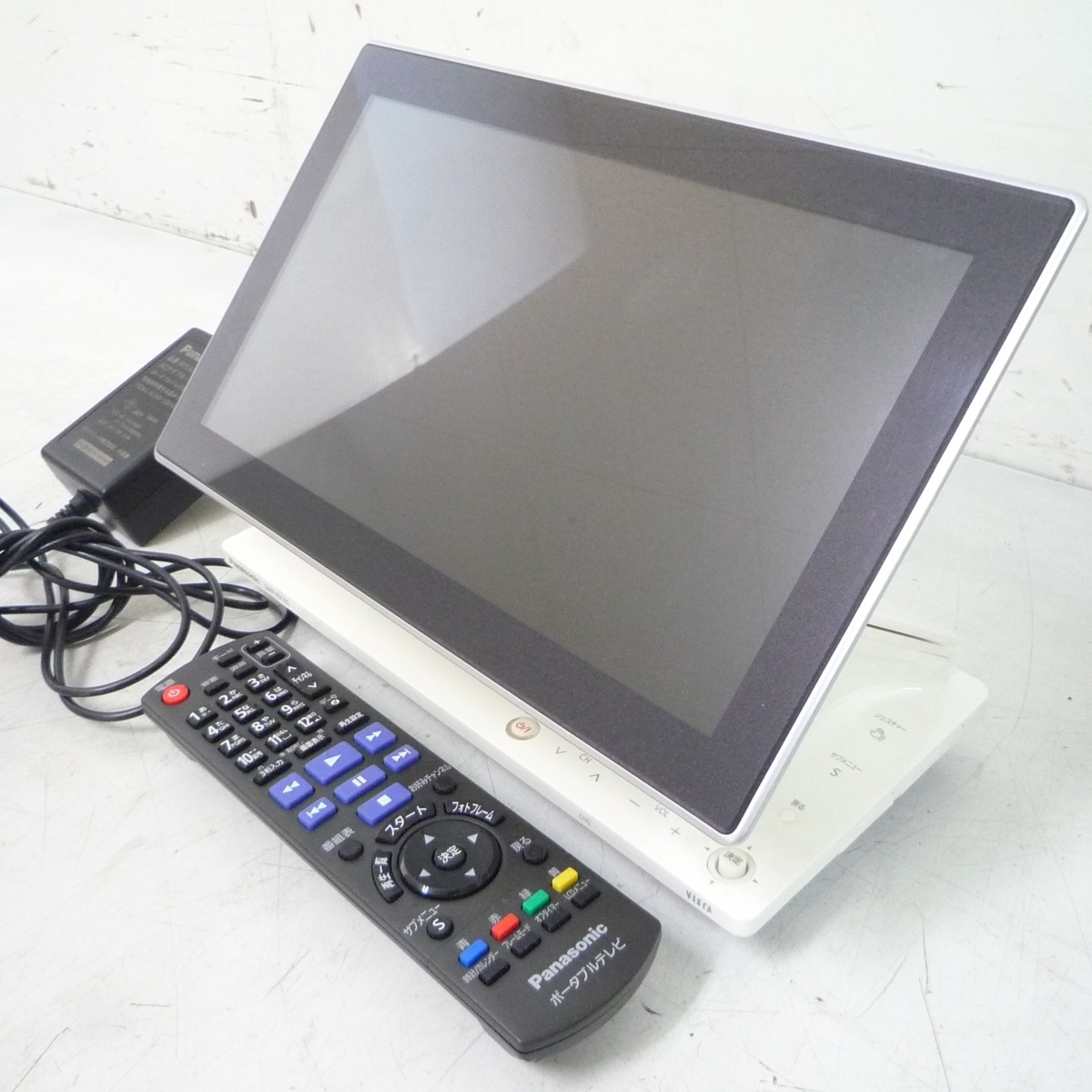 パナソニック DMP-HV200 ポータブル地上デジタルテレビ バッテリー付
