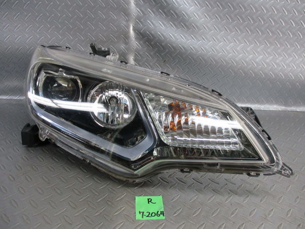 純正 GP5 GP6 FIT フィット ハイブリッド HV LED ヘッドライト 右側 運転席側 レベ付 W1948 点灯OK! 即納