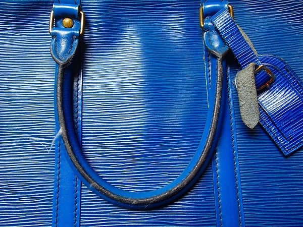 LOUIS VUITTON ルイ・ヴィトン エピ ポルトドキュマン ヴォワヤージュ