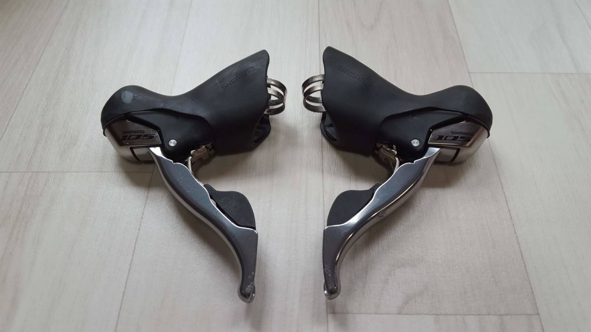 0 ST-5700 Shimano STIレバー STI 10×2速シルバー｜Yahoo!フリマ（旧