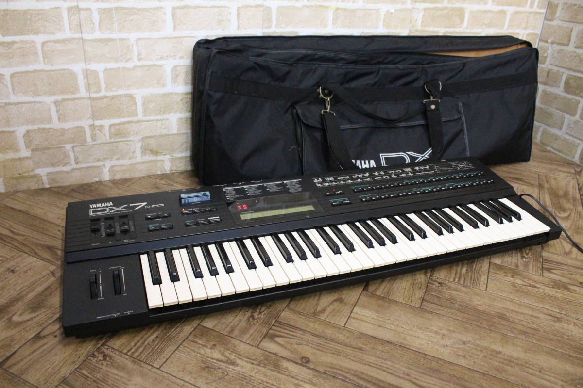YAMAHA⁄ヤマハ シンセサイザー DX7II-FD ヤマハ 61鍵 キーボード
