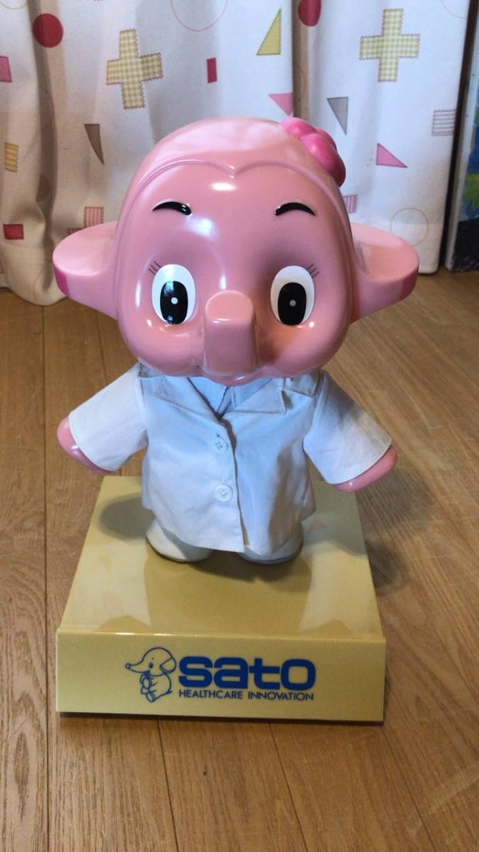 新品，爆買い 佐藤製薬 店頭カウンター置き用 サトコちゃん 着せ替え衣装４着付 台座引出付 高さ約35cm(キャラクター)｜売買されたオークション情報、yahooの商品情報をアーカイブ公開 - オークファン キャラクター