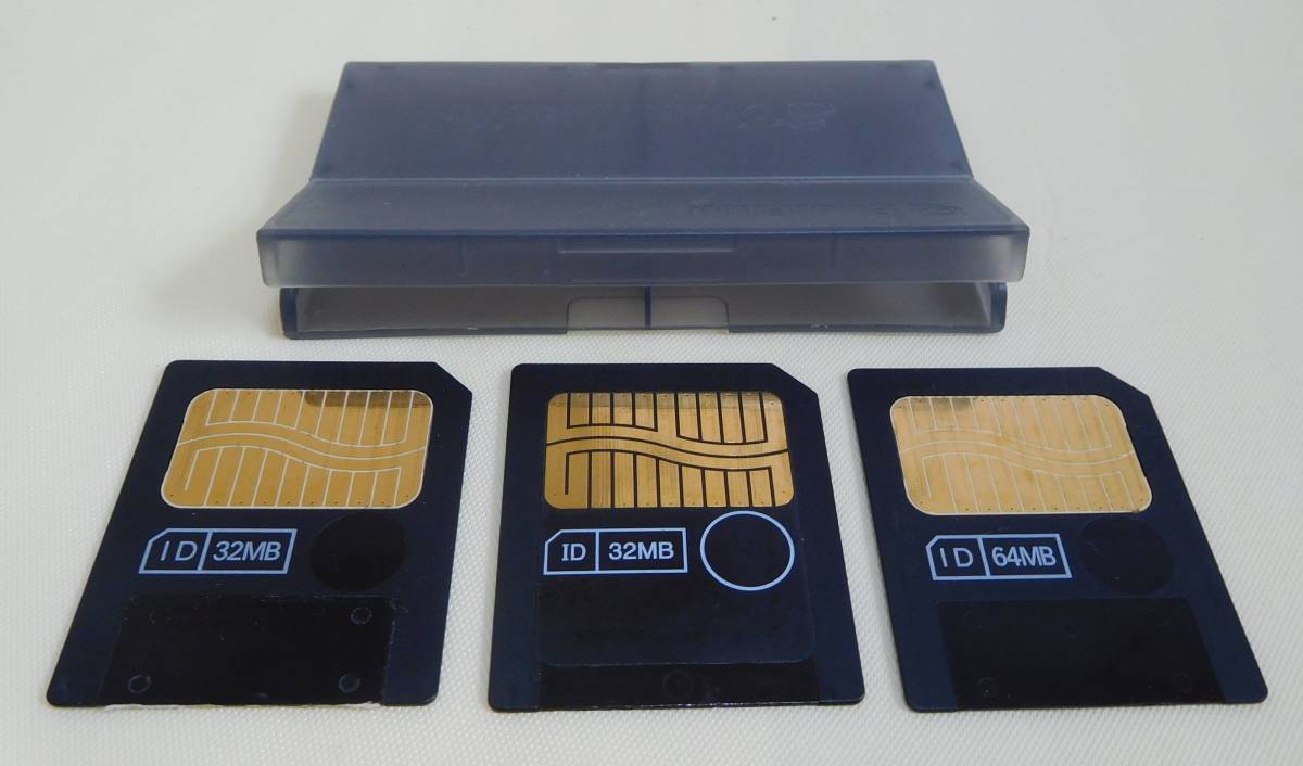 ★スマートメディア 3枚（内訳：32MB 2枚；64MB 1枚）★送料込み★_1