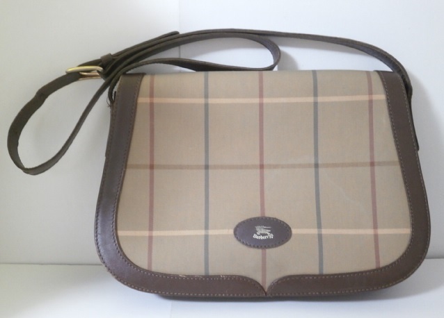 バーバリー ショルダーバッグ ノバチェック 美品BURBERRY 肩掛け 