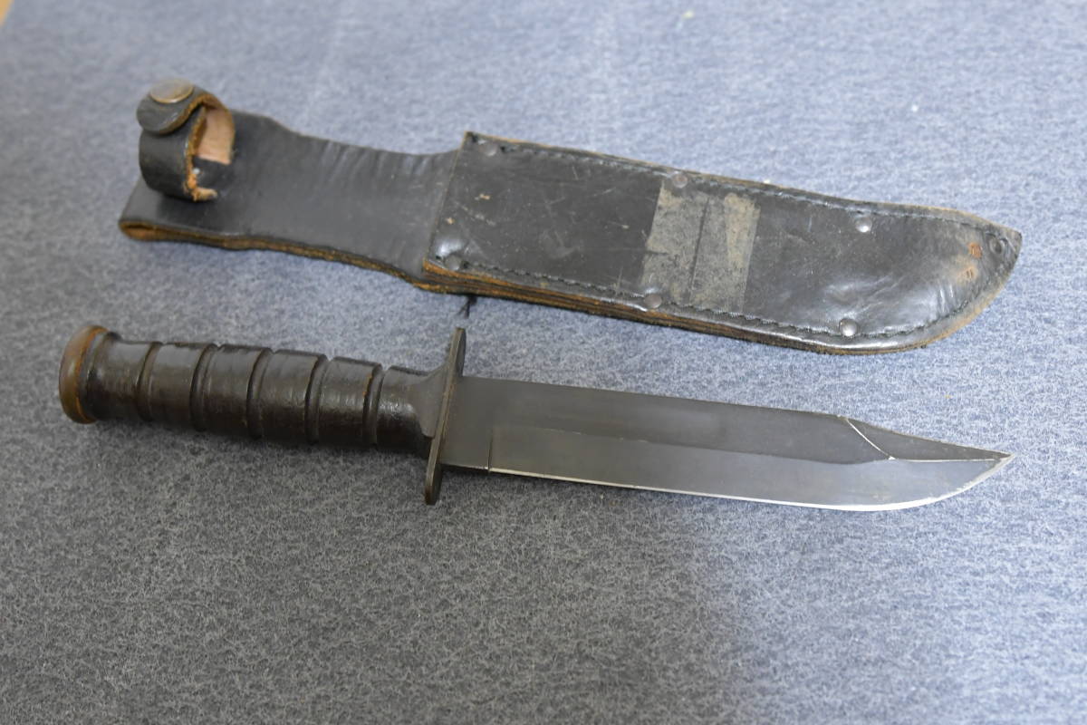カミラス Camillus コンバット ナイフ 軍用ナイフ Ka Bar 米軍 海兵隊 ｕｓｍｃ 個人装備 売買されたオークション情報 Yahooの商品情報をアーカイブ公開 オークファン Aucfan Com