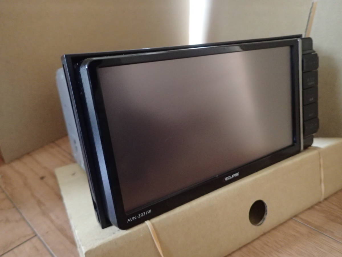 イクリプス カーナビ AVN-Z03iW CD・DVD・Bluetooth対応 地図情報2013年秋