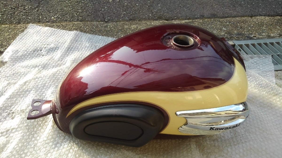 w650 1999年式 Kawasaki バイクタンク 赤⁄ベージュ｜Yahoo!フリマ（旧 