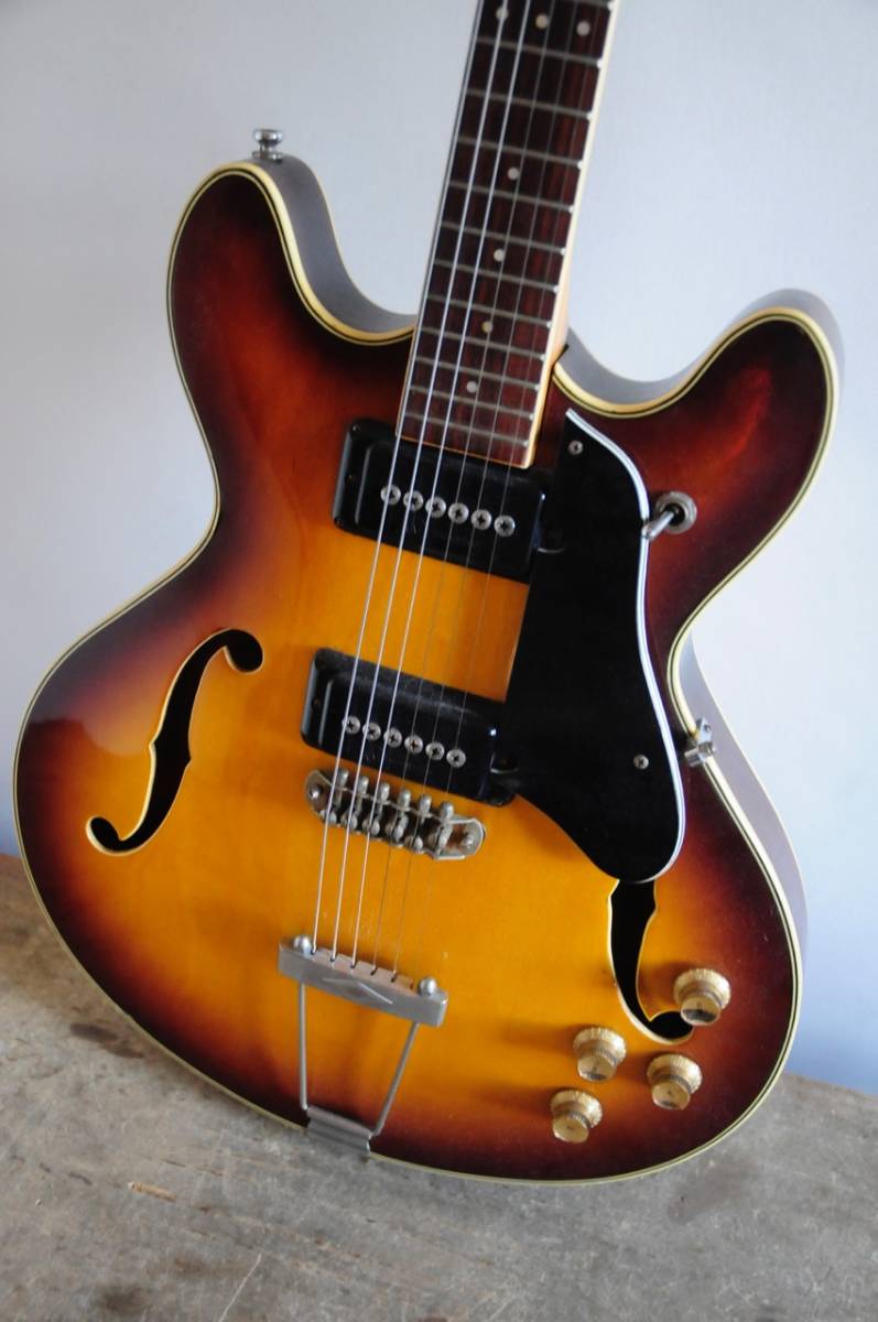 Mosrite モズライトエレキギター エレキギター セミアコ サンバースト