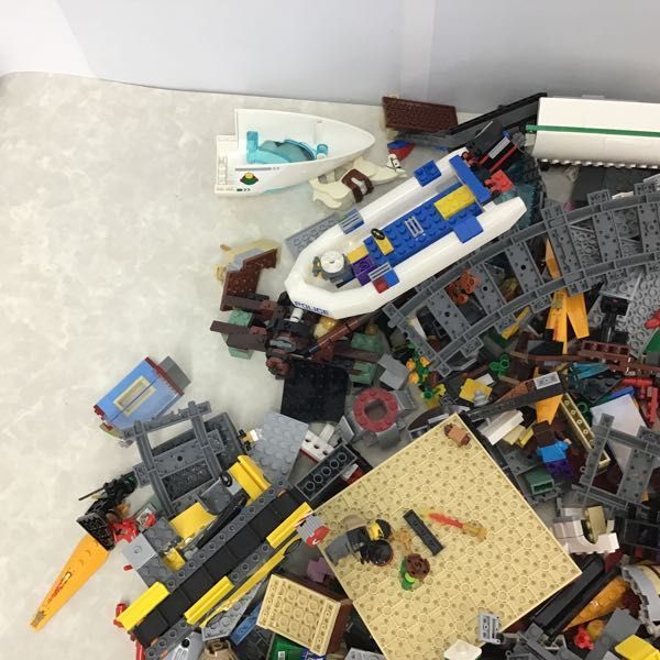 訳あり ジャンク レゴ LEGO等 レゴフィグ、レール、ボート、車、自転車 他 /ブロック パーツ