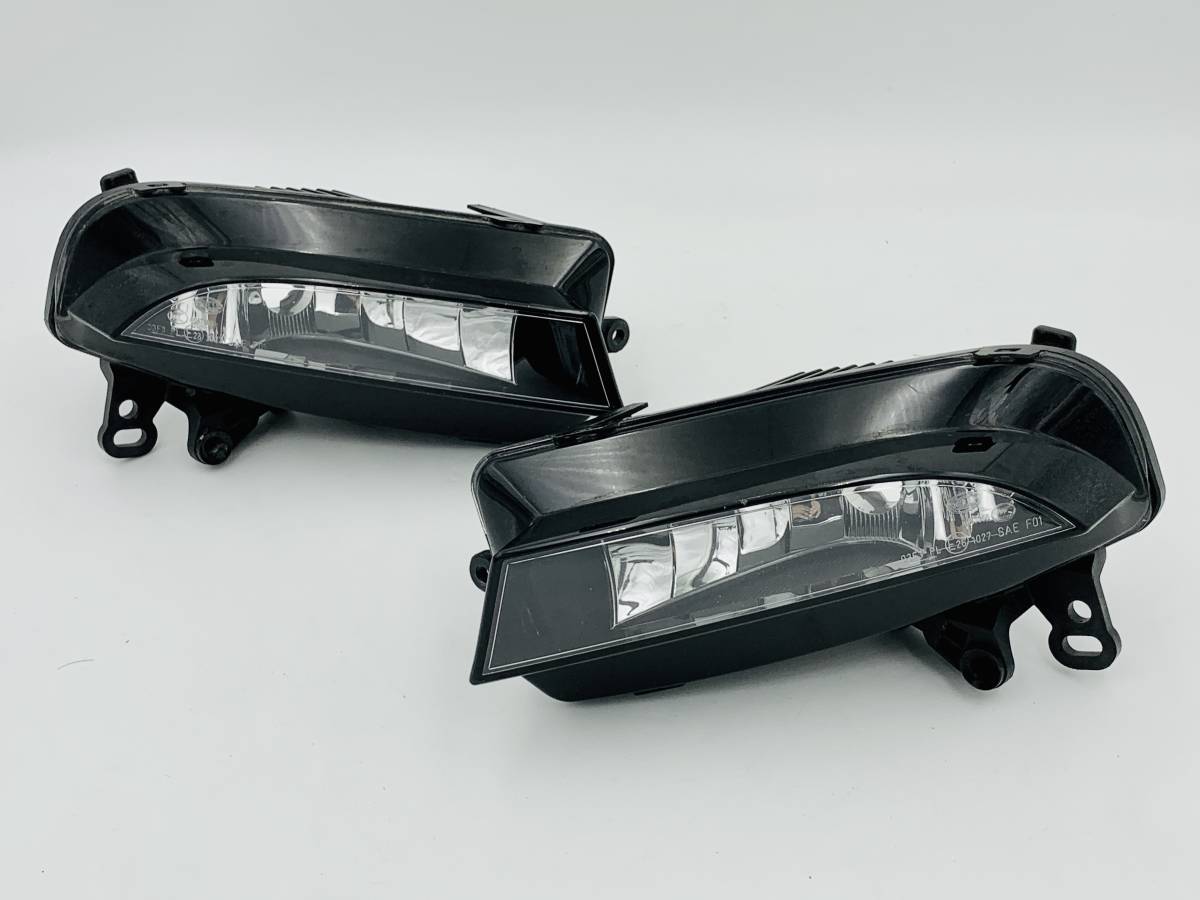 新作入荷，低価 A5 8T 後期 左右セット アウディ 純正 フォグランプ ライト 8T0941700F 8T0941699F 526(アウディ用)｜売買されたオークション情報、yahooの商品情報をアーカイブ公開 - オークファン 純正品