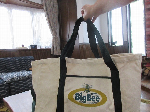 新品　ビッグ　ビー　大型バッグ　かなり大きい　キャンパス地_1