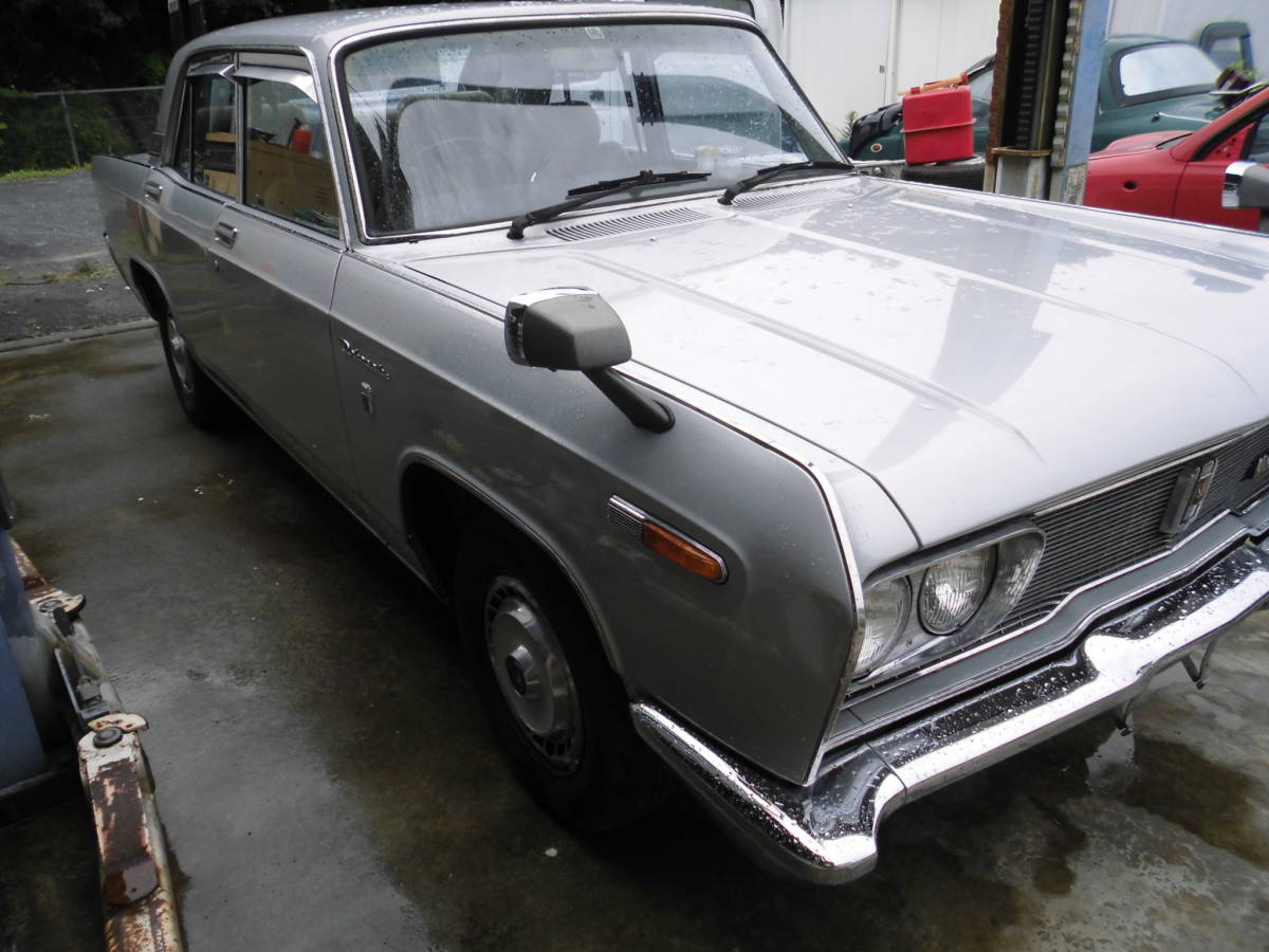 デボネア　A33部品取り　自走可能_1