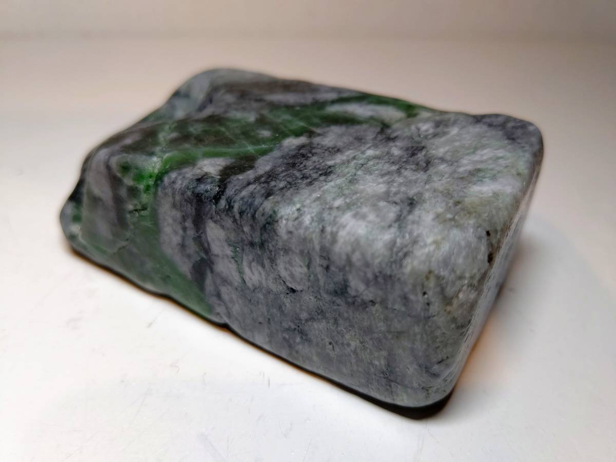 原石 翡翠 糸魚川 ヒスイ 鉱物 海石 宝石質 540g 公式通販 糸魚川翡翠