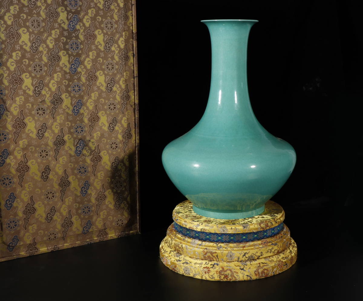 琺瑯彩六面開窓花鳥賞瓶 景徳鎮 陶磁器 装飾品 現代工芸品 美術品 置物