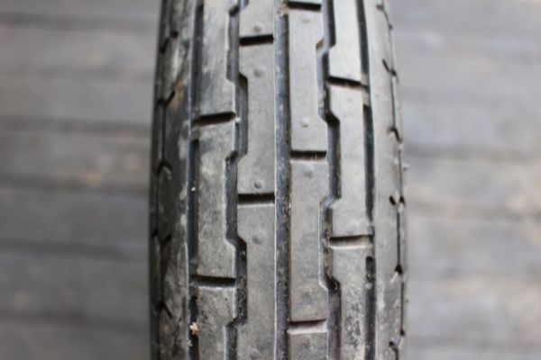 当時物 純正 CB400T フロントホイール 0017 CB250T CB400N ホーク 純正 CB400T 当時物 純正流用フロント 投稿詳細｜MOTOCLE 0009