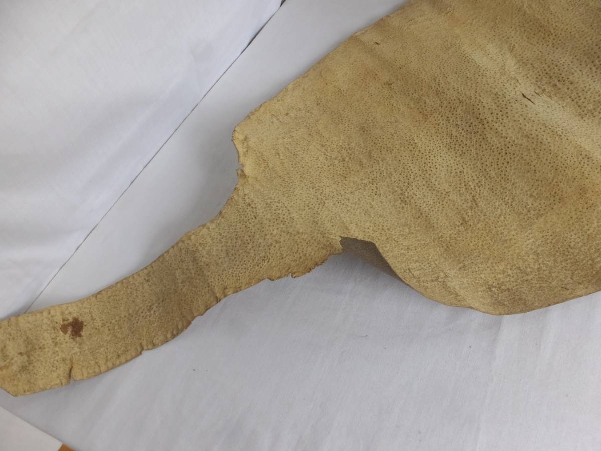 2026年最新Yahoo!オークション -日本刀 鮫皮の中古品・新品・未 時代物 クラフト 木柄 太刀 革巻き 日本刀 脇差 鮫皮 刀 武道具 柄巻 日本刀拵え 刀装「鮫皮」／ホームメイト