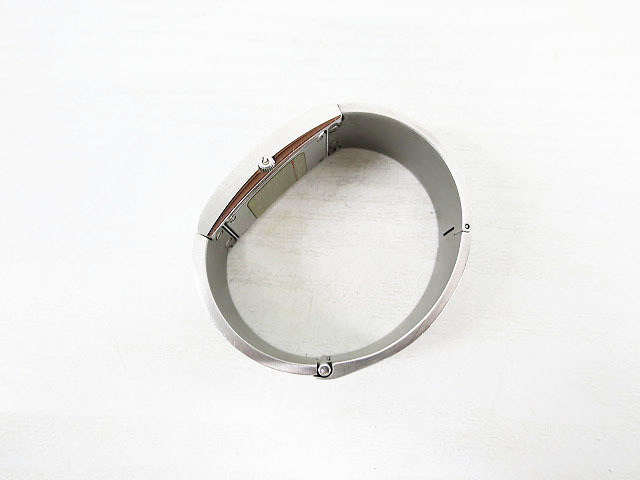 即決】GUCCI グッチ 2400L バングルウォッチ シルバー系 [240001148663