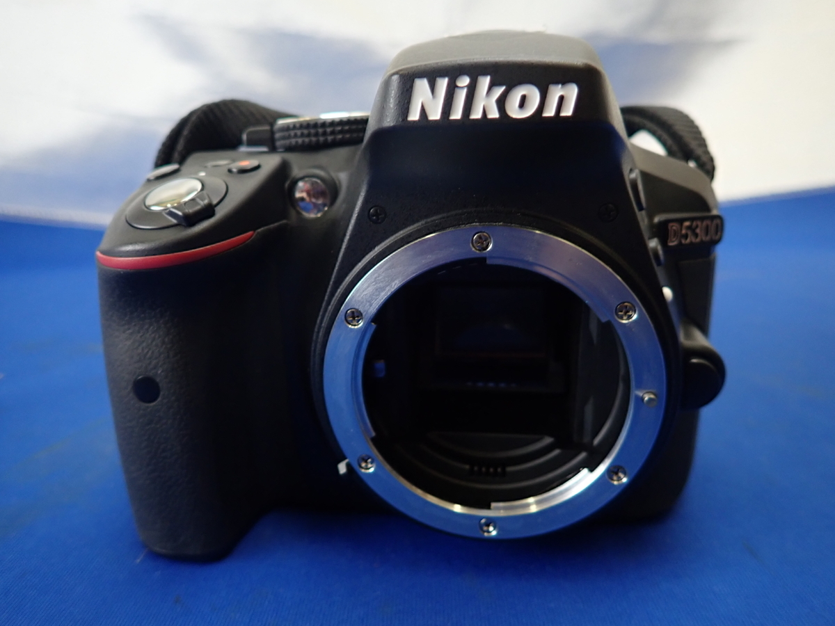 D5300 Nikon レンズキット VR デジタル一眼レフカメラ (ニコン) 中古 