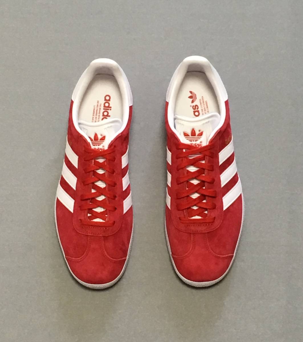 Adidas Gazelle ガッツレー赤白 26cm アディダス ガゼル 26 0cm 売買されたオークション情報 Yahooの商品情報をアーカイブ公開 オークファン Aucfan Com