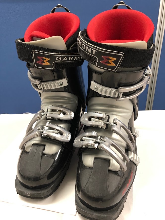 【新品，SALE】 GARMONT ガルモント スキー兼用靴 ツアーブーツ SUMMIT/サミット ウォークモードあり 25㎝ 管理２(ブーツ)｜売買されたオークション情報、yahooの商品情報をアーカイブ公開 - オークファン ブーツ