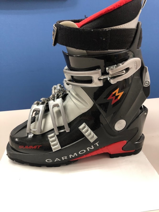 GARMONT ガルモント 26cm スキー テック TLT ブーツ ブーツ（ブランドガルモント）（スキー用品｜ウィンター COSMOS 296ｍｍ 兼用靴 コスモス オービット 296mm ORBIT ガルモント（GARMONT）の買い取りについて