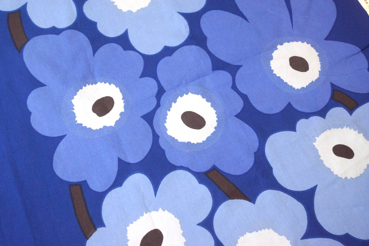 マリメッコ ピエニウニッコ Pieni Unikko 青 ブルー 生地 141x80cm 160cm マリメッコ 売買されたオークション情報 Yahooの商品情報をアーカイブ公開 オークファン Aucfan Com