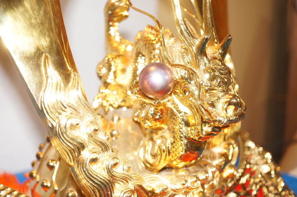 瑞島謹製 伝統鋳芸 屏風付き 出世獅子兜 龍 如意宝珠 商標登録 (子ども