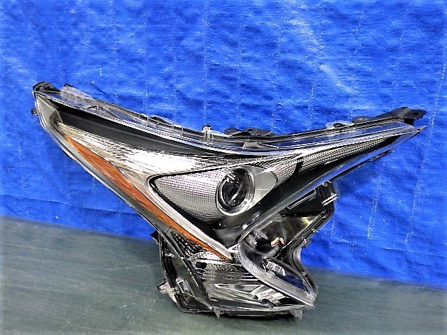 3314 プリウス ZVW50 ZVW51 ZVW55 前期 右ライト LED 47-75 レンズ美品