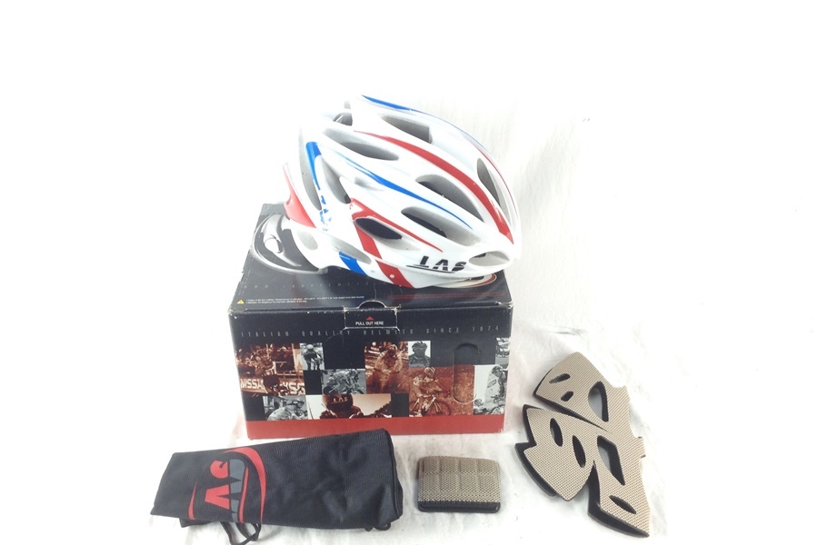 LAS Victory | helmet - Bike Helmet Cycling News Reviews review