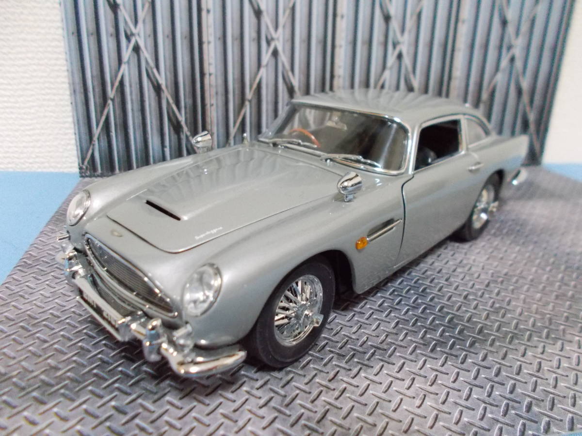 007 ダンバリーミント 1⁄24 DB5 DANBURY James Bond Aston Martin THE