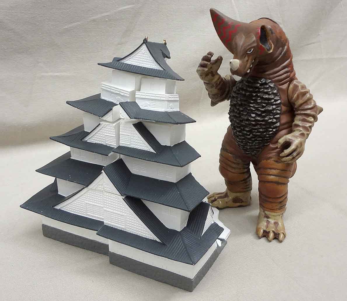 MTSS ジオラマ 大阪城破壊 ゴモラ 怪獣殿下 ウルトラマン バンプレスト