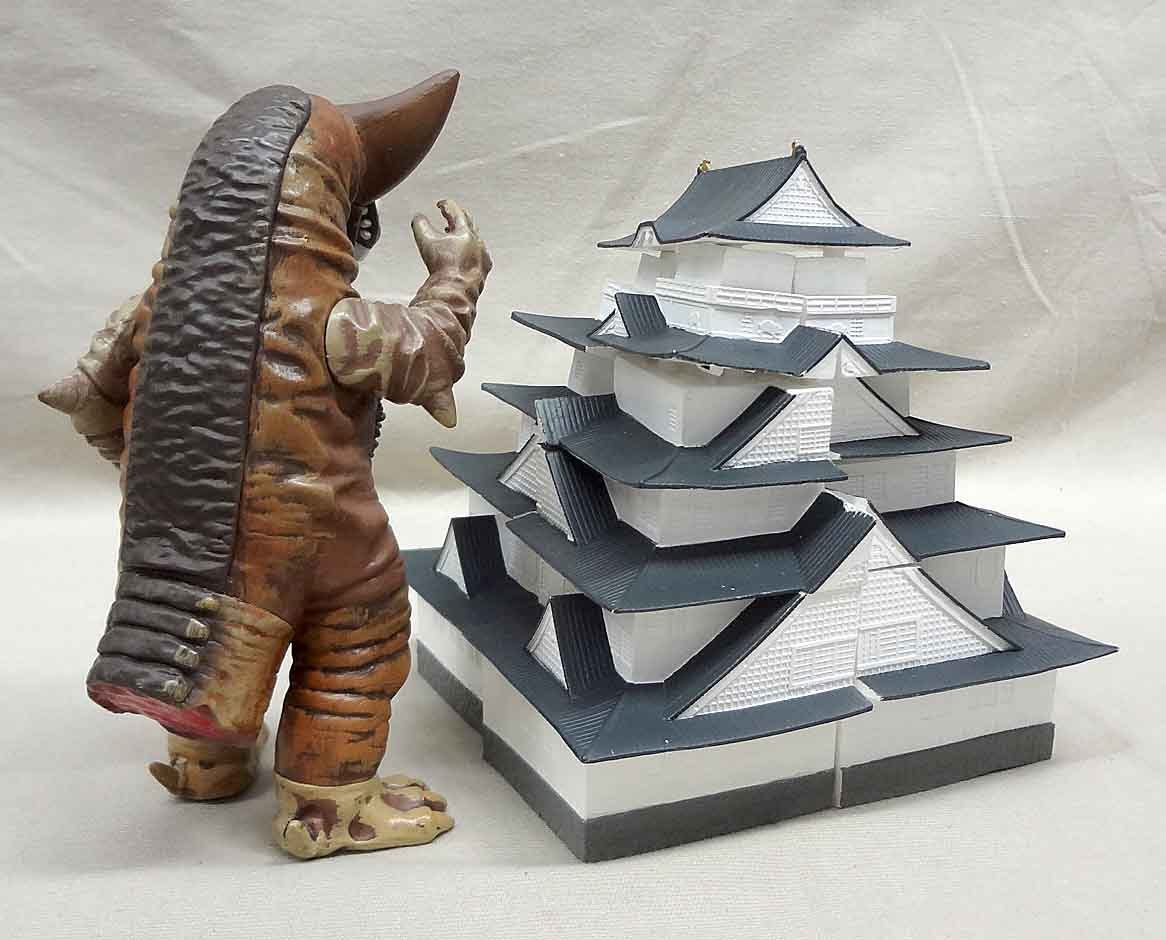 MTSS ジオラマ 大阪城破壊 ゴモラ 怪獣殿下 ウルトラマン バンプレスト