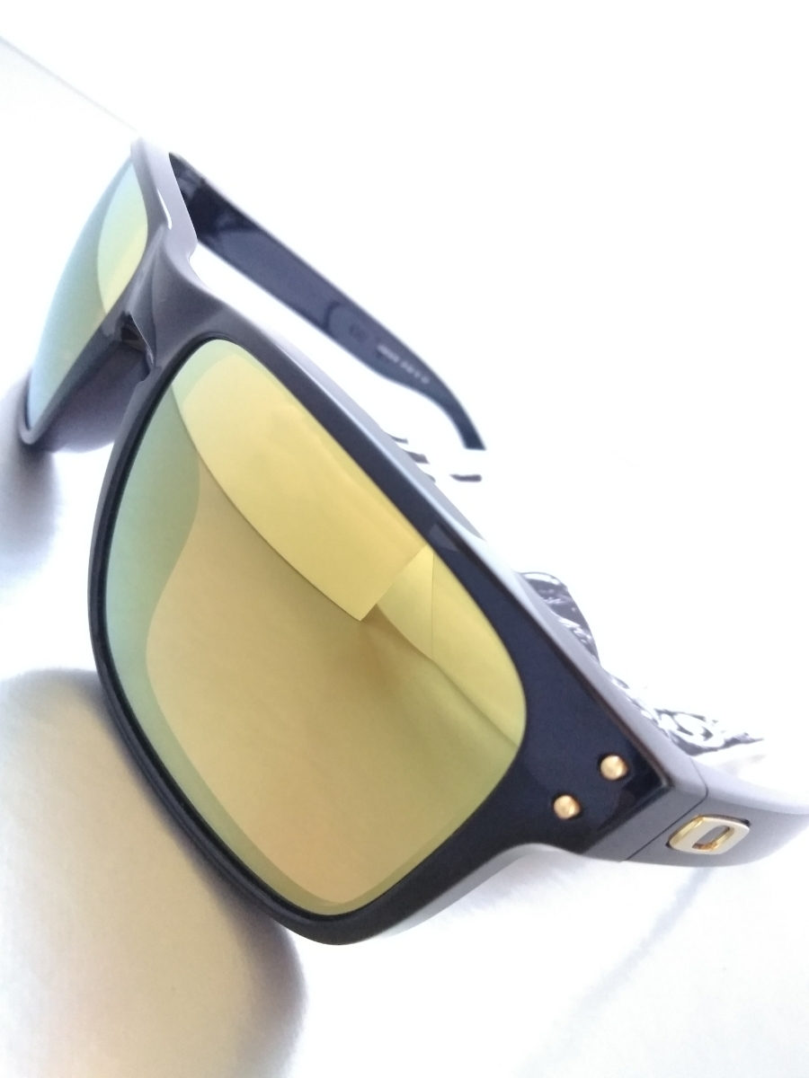 未使用✨ OAKLEY ショーンホワイト シグネチャーモデル モンテフリオ ショーン・ホワイト(Shaun White)モデルのサングラス。OAKLEY(オークリー)