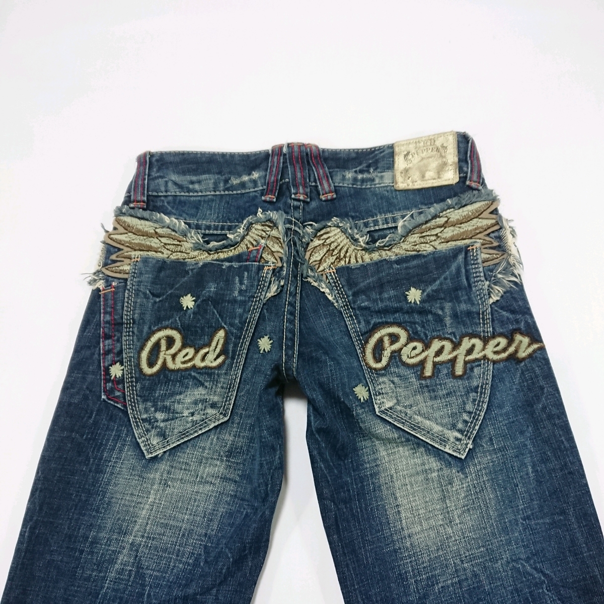 RED PEPPER 刺繍 羽根 デザイン 派手 デニム ジーンズ ジーパン ブーツ 