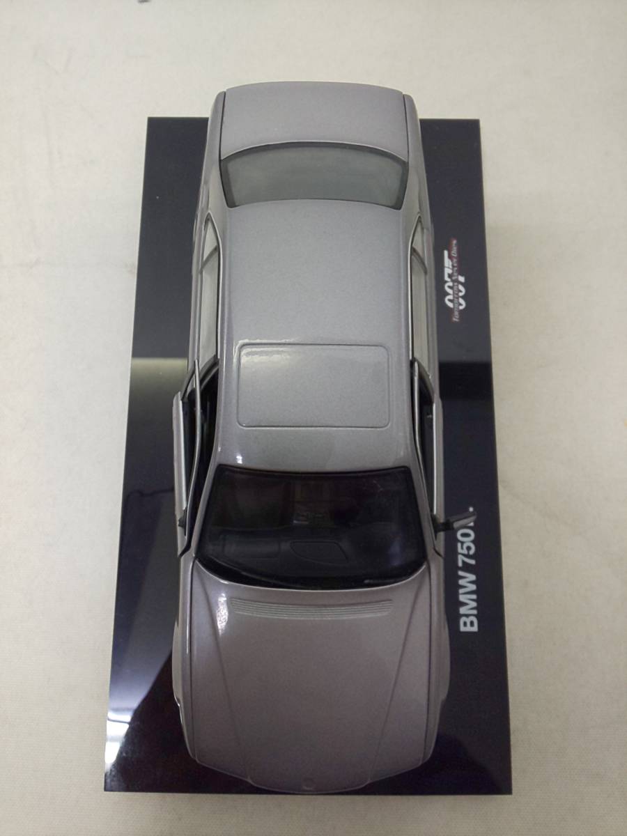 BMW 007 Never Dies Bond Tomorrow 750iL 750IL James | TOMORROW