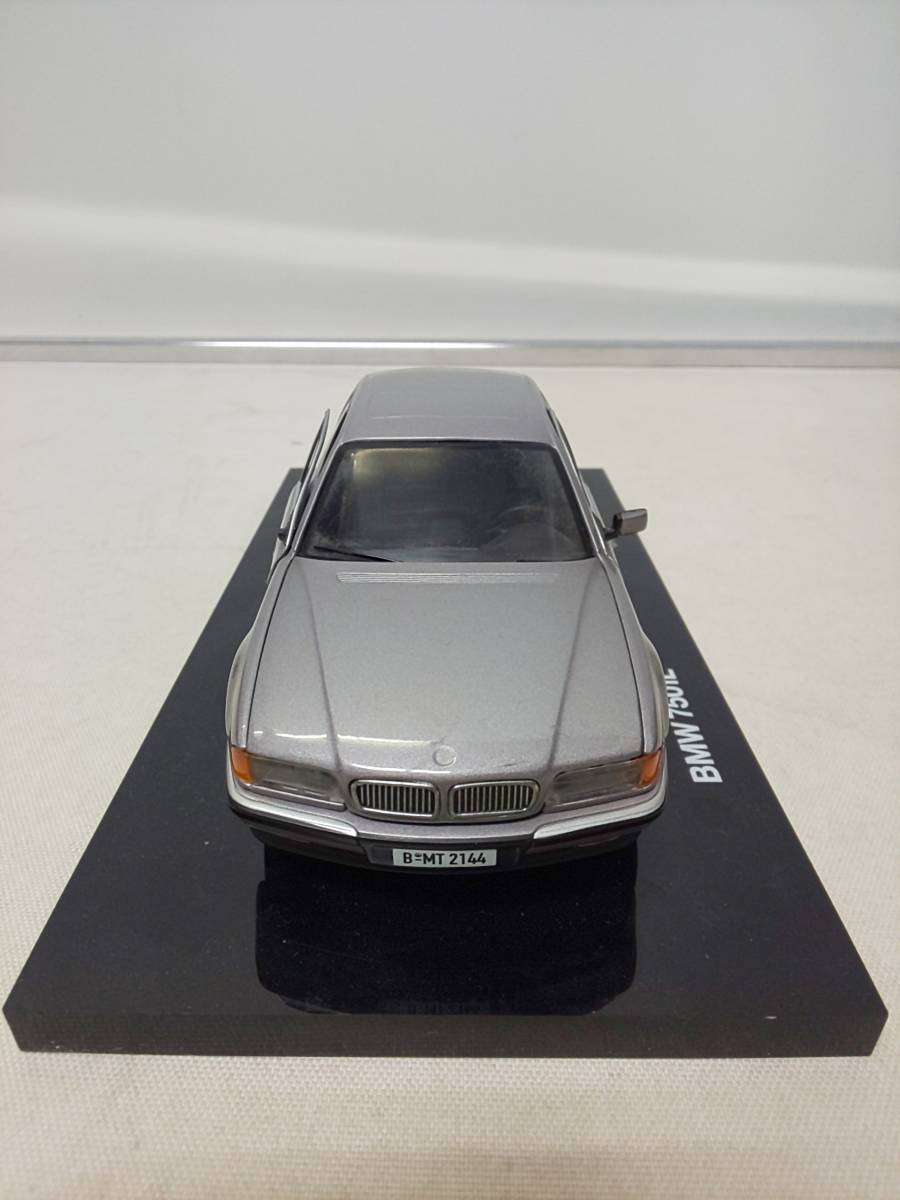 自動車プラモデルセット BMW 007 Never Dies Bond Tomorrow 750iL 750IL James | TOMORROW