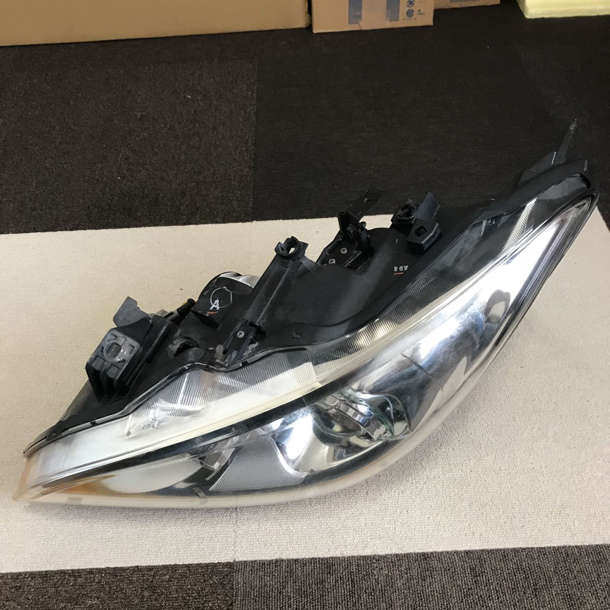 Y51 日産 前期 フーガ KOITO HID 純正 左 ヘッドライト 100-23035 打刻