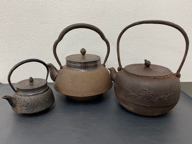 骨董品】蔵出し 南部鉄器 鉄瓶 詳細不明 3点まとめ 工芸品 鉄瓶 【公式