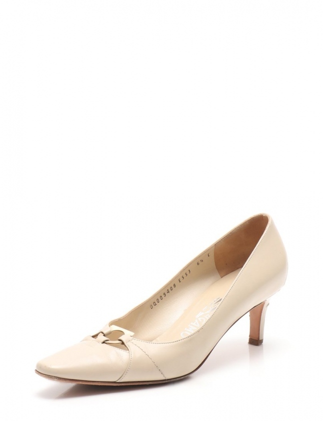 サルヴァトーレフェラガモ Salvatore Ferragamo パンプス ヒール ガンチーニ ベージュ 6.5 シューズ 24cm レザー