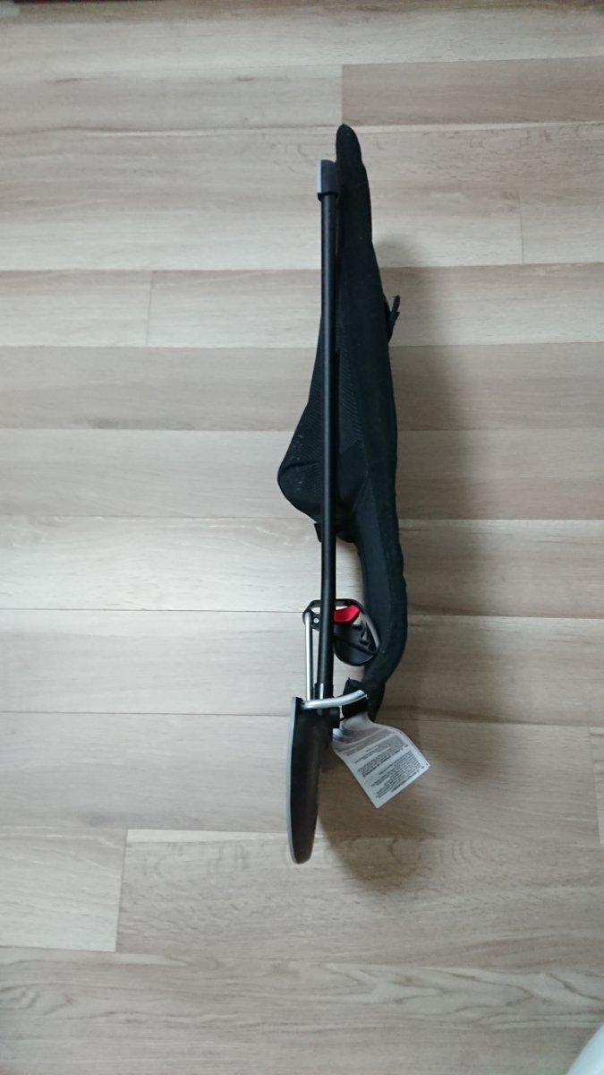 【送料無料】ベビービョルン バウンサー メッシュ ブラック／黒 Baby Bjorn_3