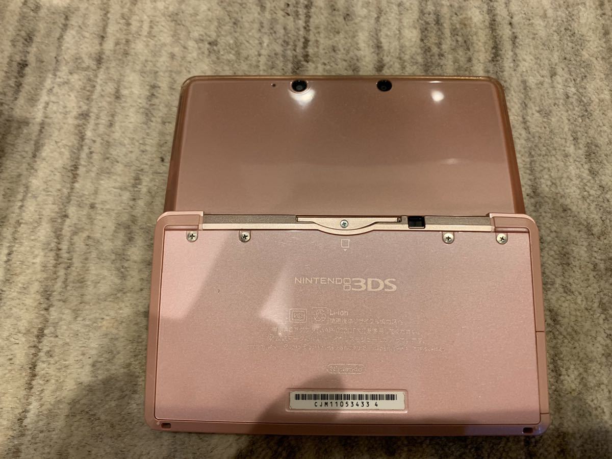 Newニンテンドー3DS LL ピンク×ホワイトメーカー生産終了