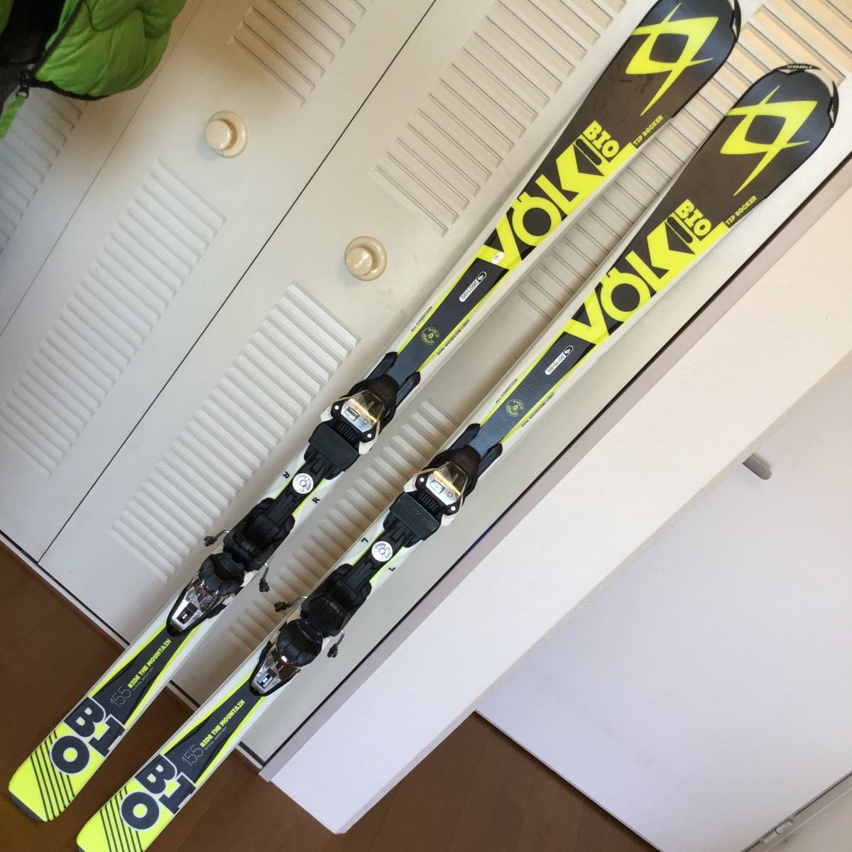  数回使用のみ Volkl ボルクル BIO 155 サロモン はない(150cm～)｜売買されたオークション情報、yahooの商品情報をアーカイブ公開 - オークファン カービング